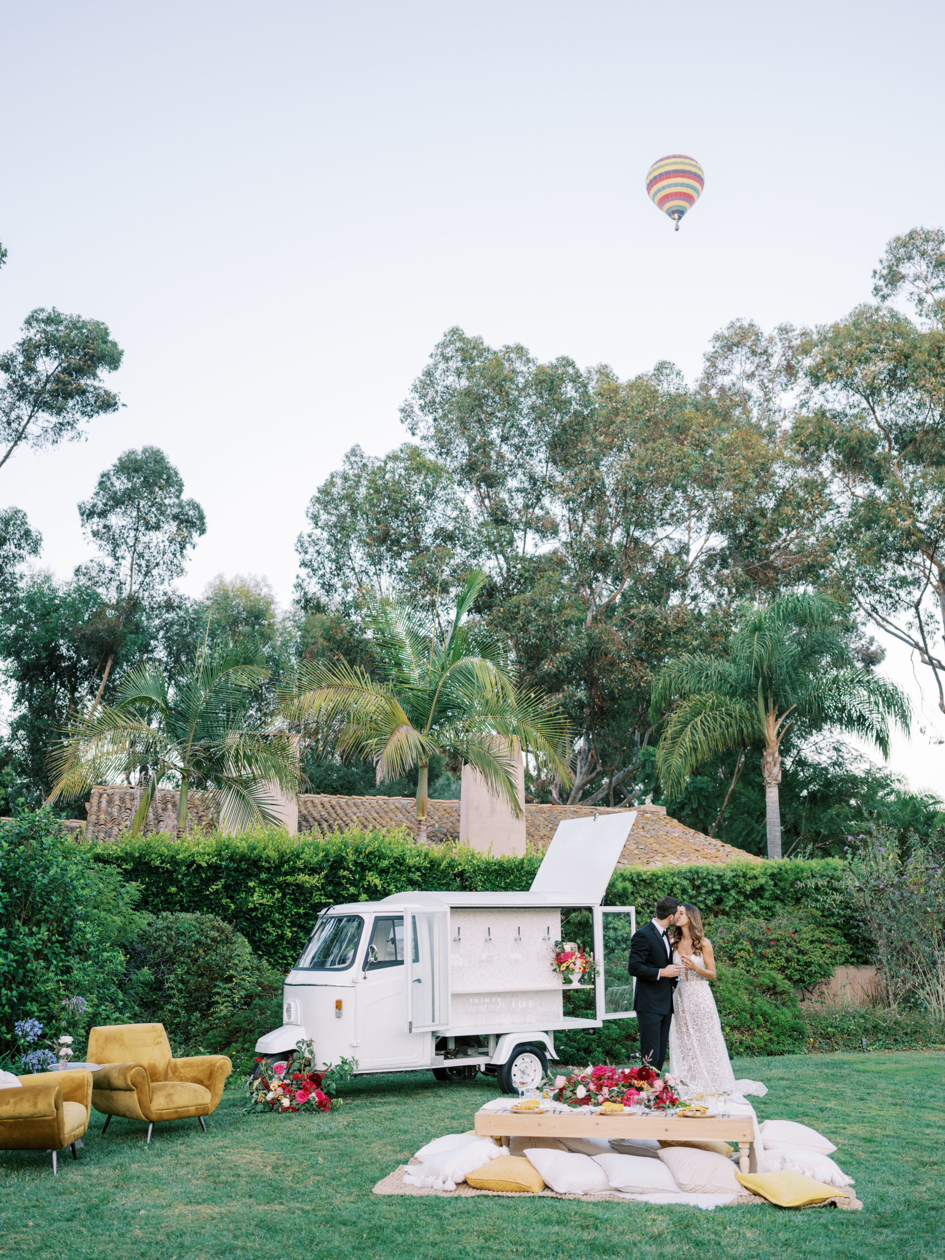 2021 rancho valencia wedding by san diego photographer mirelle carmichael hot air balloon
