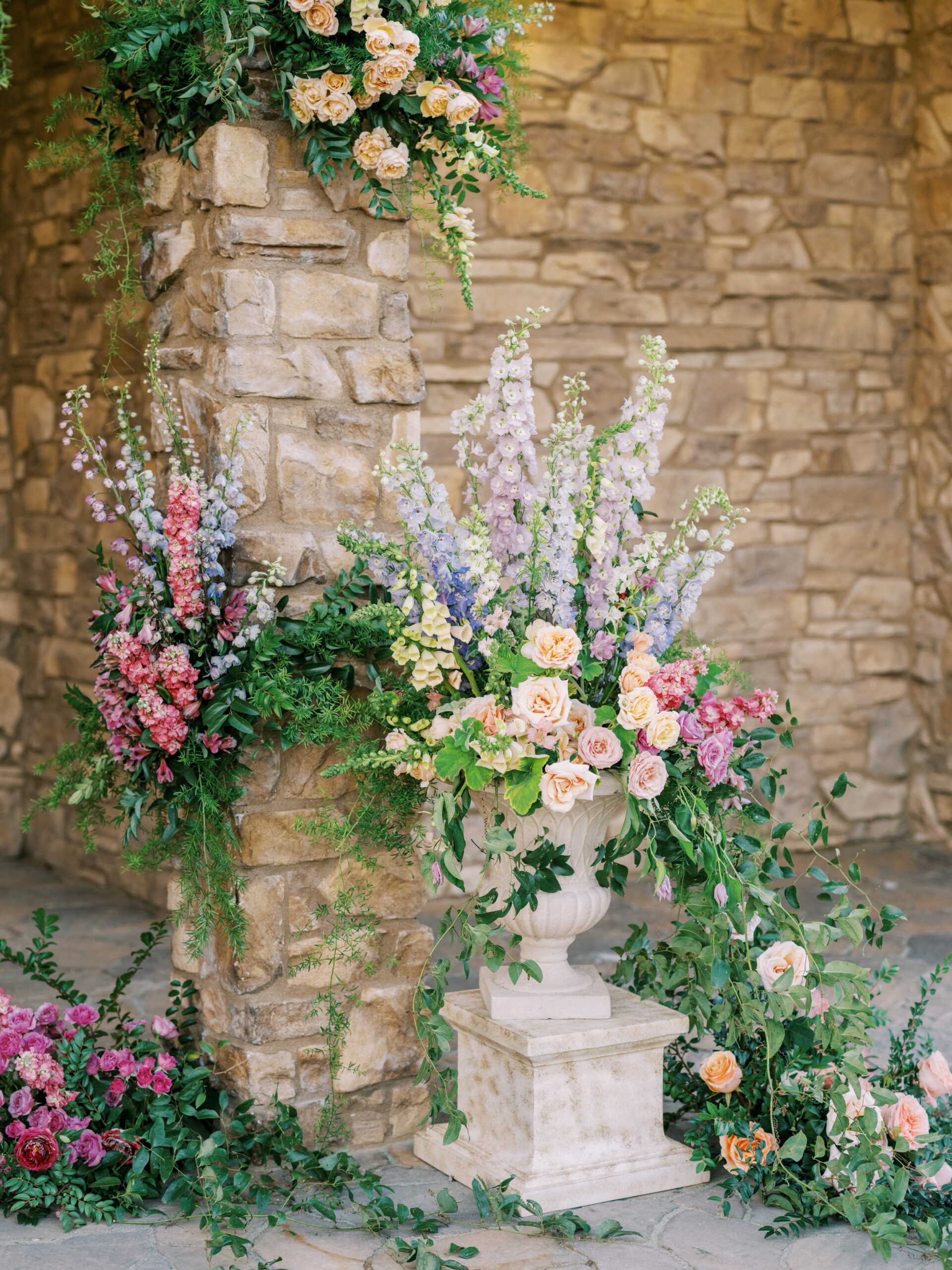Ceremony details by florist Tularosa Flowers