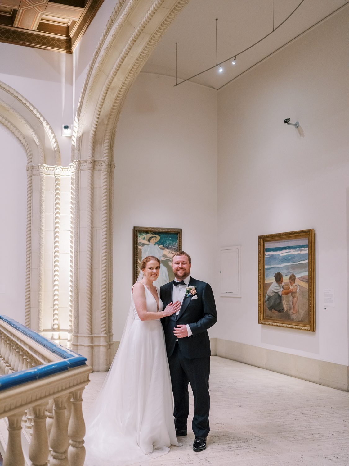 San Diego Museum of Art wedding Bride and Groom Rotunda