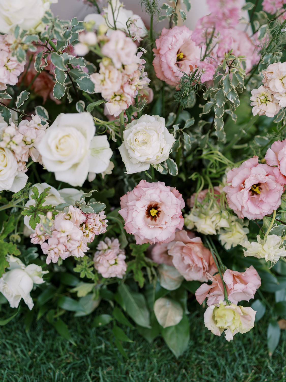 Flower details at Carmel Valley Ranch September wedding